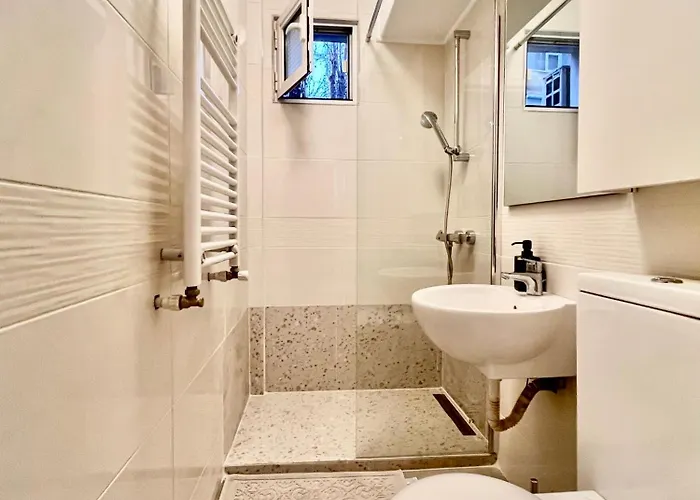 Calea Victoriei Luxe - Elegant With Balcony * Bucharest