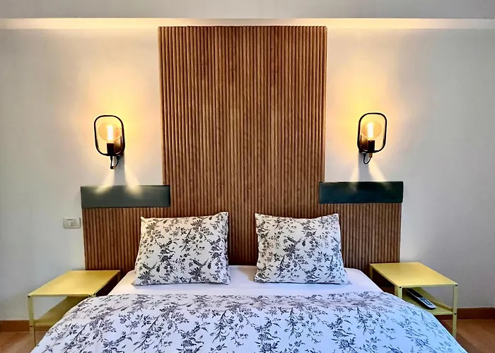 Calea Victoriei Luxe - Elegant With Balcony Apartment Bucharest