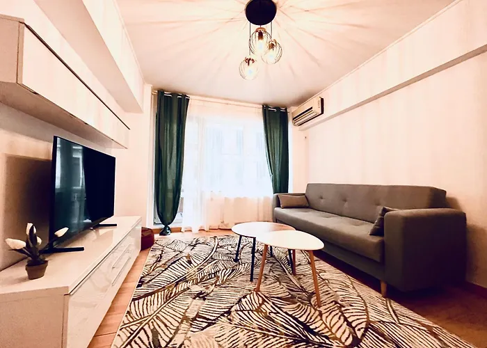 Calea Victoriei Luxe - Elegant With Balcony