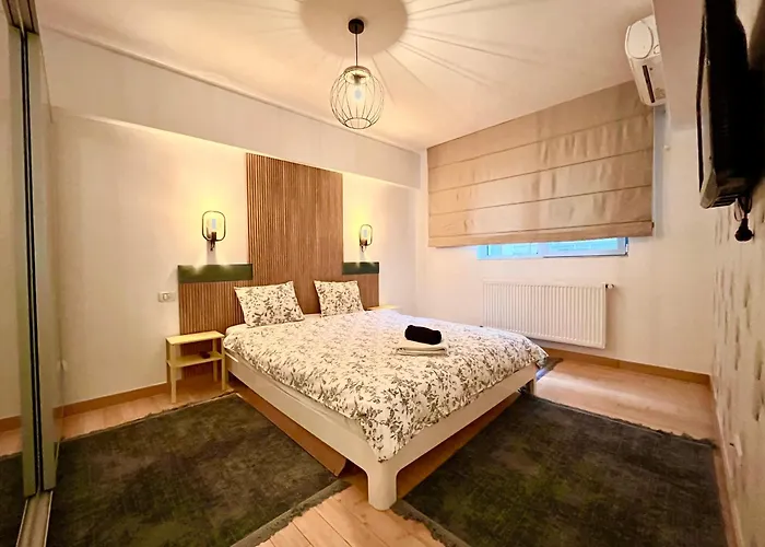 Calea Victoriei Luxe - Elegant With Balcony 아파트 *